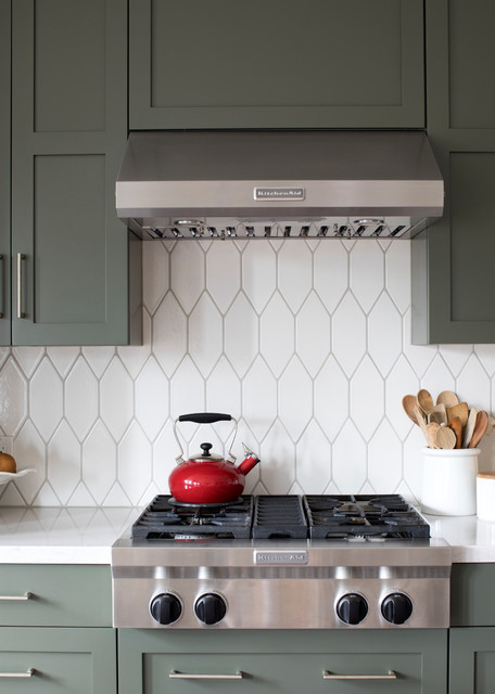 White Hex Tile Behind-the-Range Backsplash - Eclectic - Kitchen - San  Francisco - by Fireclay Tile
